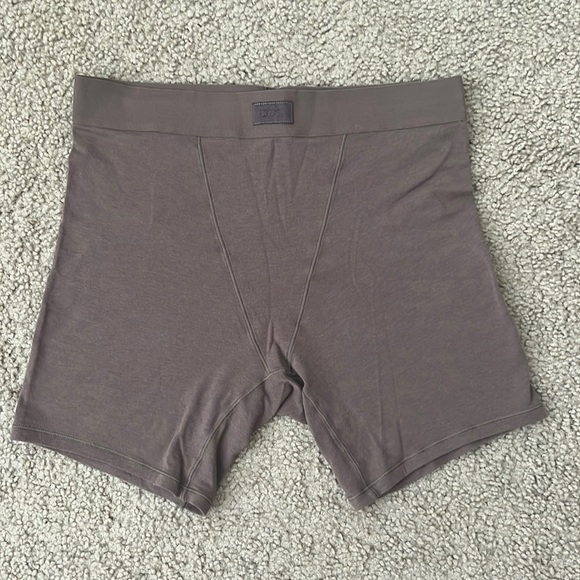 SKIMS boxer shorts - Picture 2 of 4